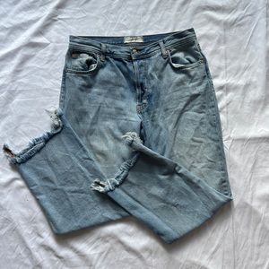 Free People We The Free Light Wash Jeans! Women’s Size 4 or  27 inch waist!